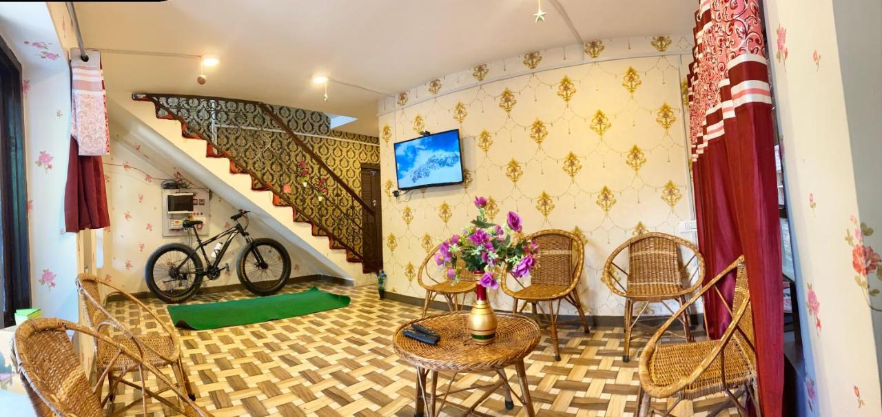 Aashiyana Guest House Пагалґем Екстер'єр фото