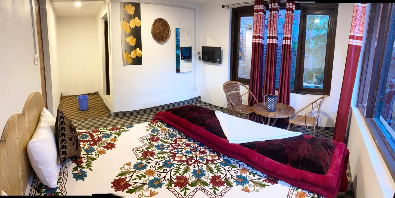 Aashiyana Guest House Пагалґем Екстер'єр фото